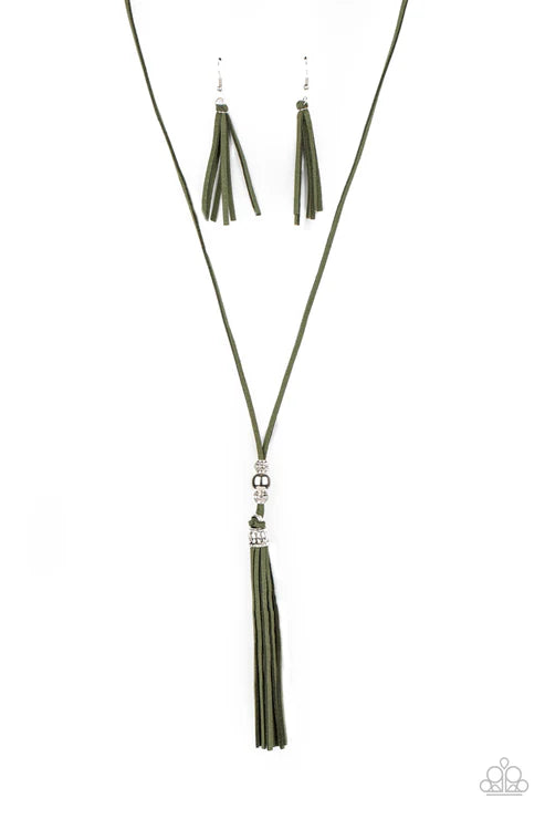 Hold My Tassel - Green Necklace