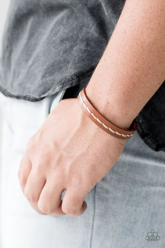 First Class TRAVELER - Brown Urban Bracelet