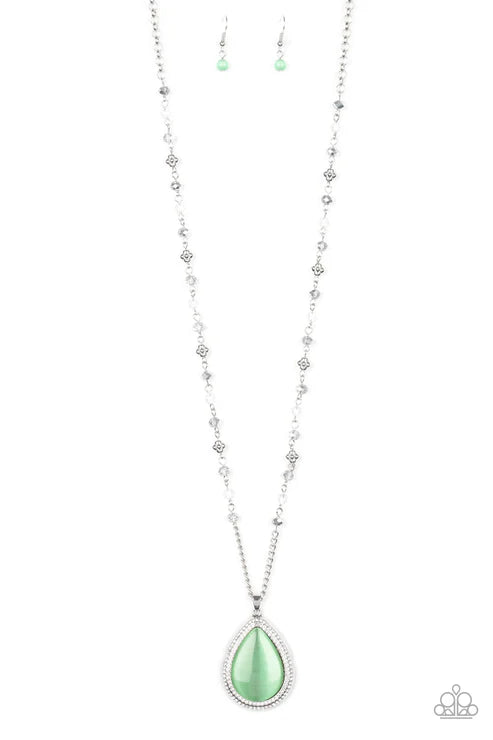 Fashion Flaunt - Green Necklace