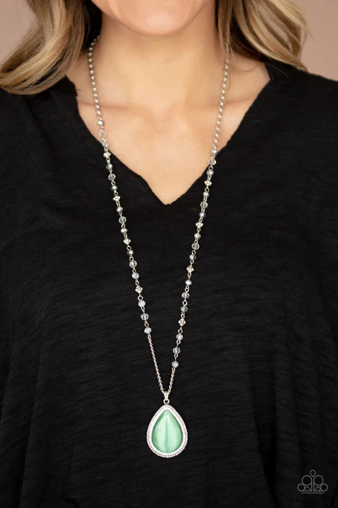 Fashion Flaunt - Green Necklace