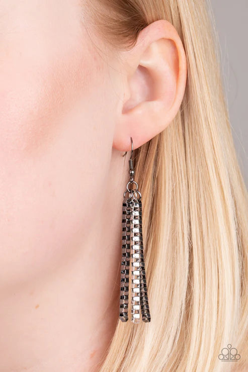 Beat Box Queen - Black Necklace