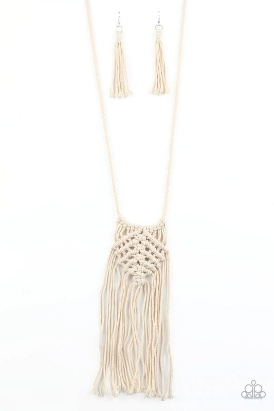Macrame Mantra -White Macrame Necklace