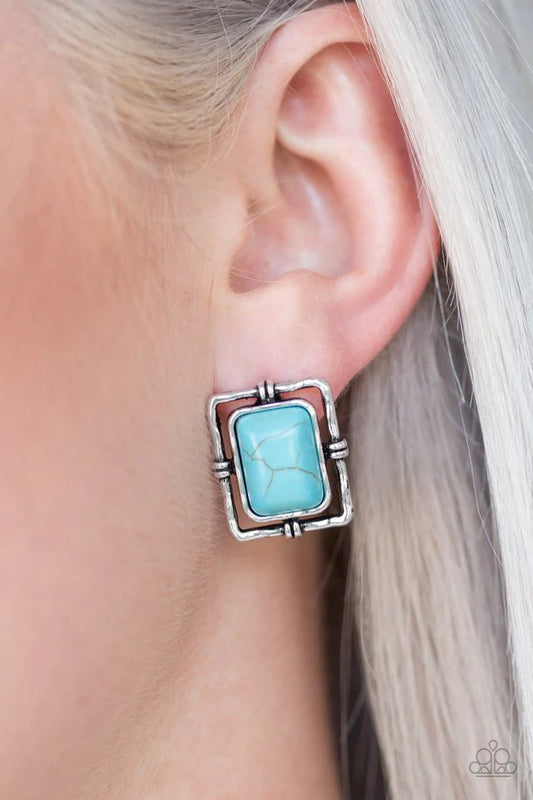 Center STAGECOACH - Blue Post Earrings