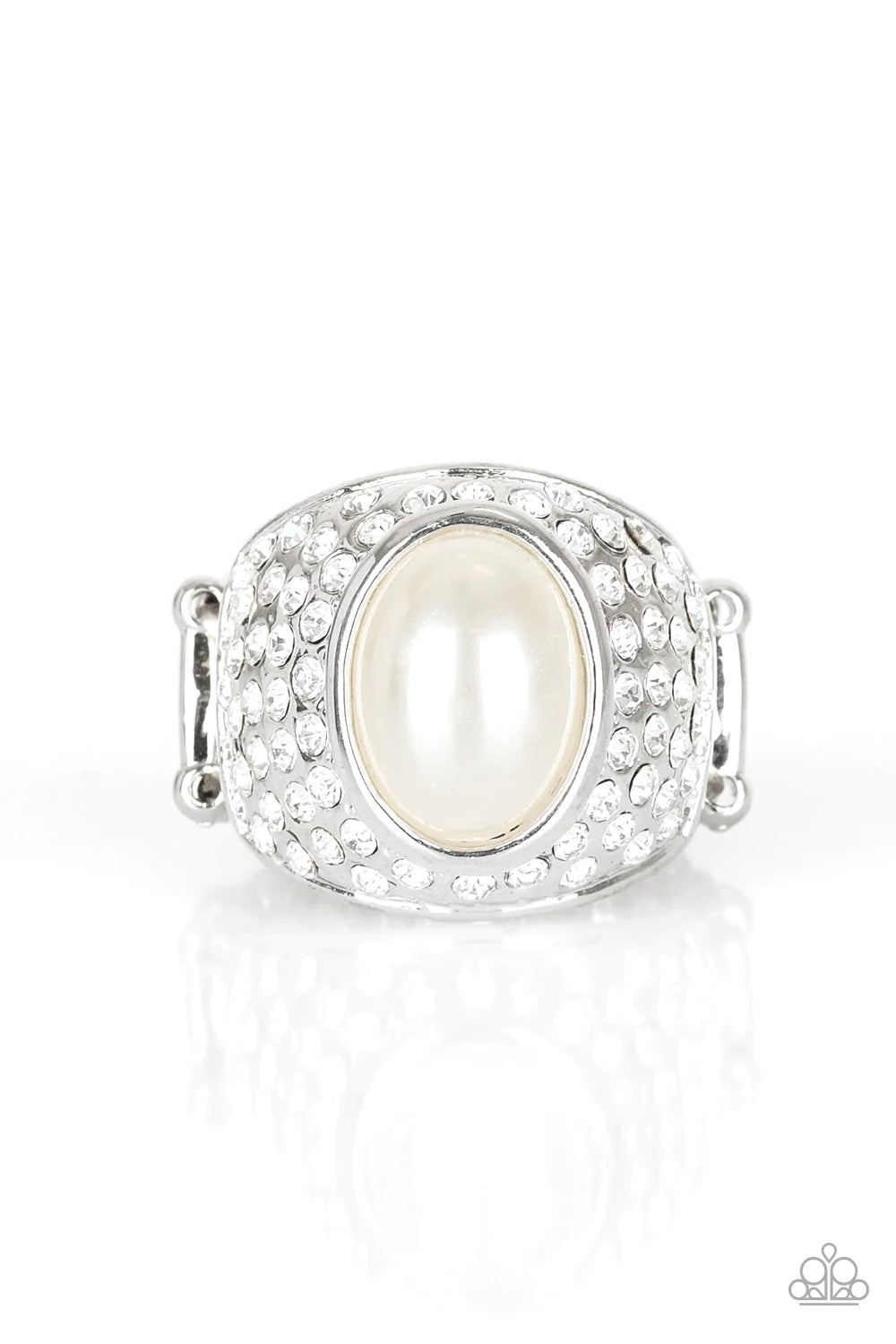 Glittering Go-Getter White Pearl Ring