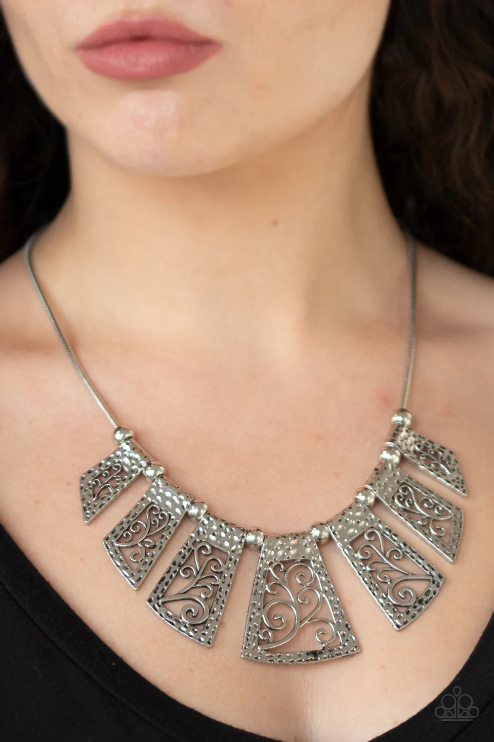 Vintage Vineyard - Silver Necklace