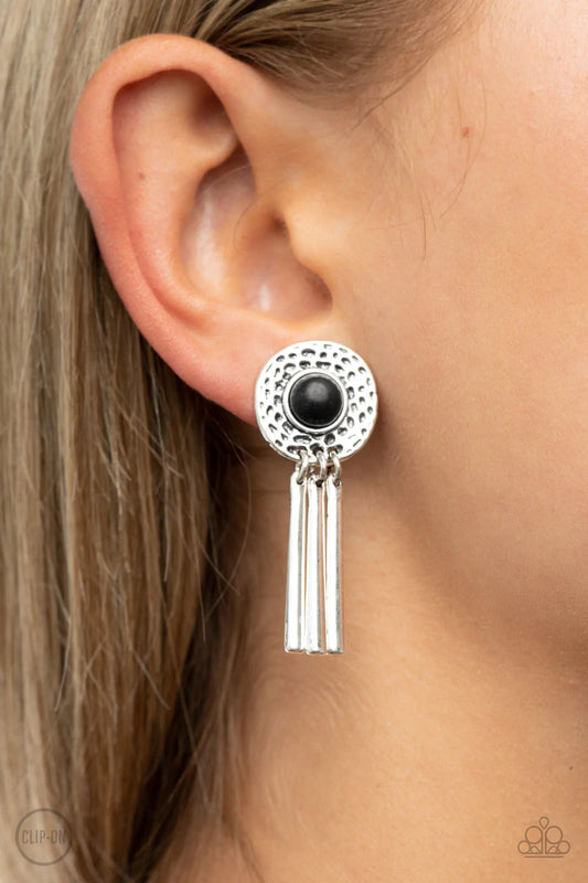 Desert Amulet Black Clip on