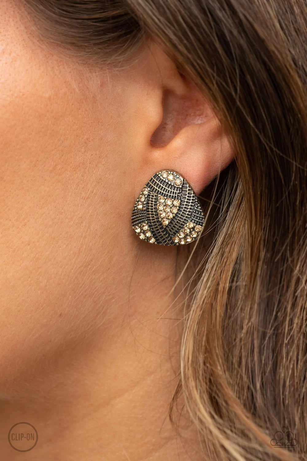 Gorgeously Galleria - Brass Clip-On