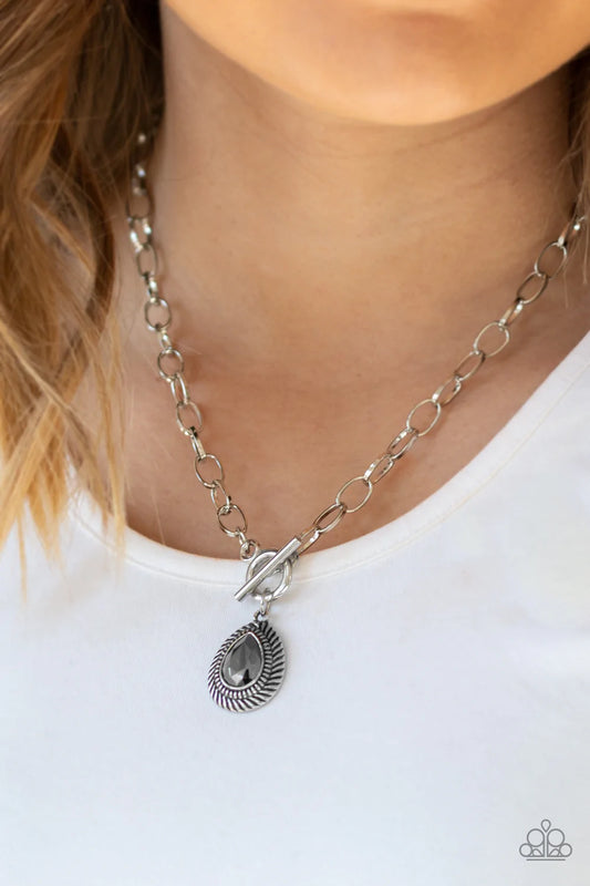 Sheen Queen Silver Necklace